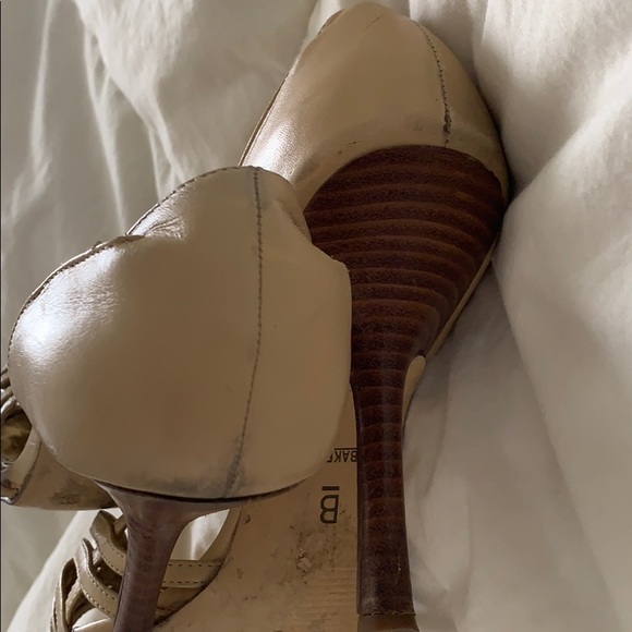 Women’s Bakers High Heal, Nude, Size 7 - Picture 3 of 5